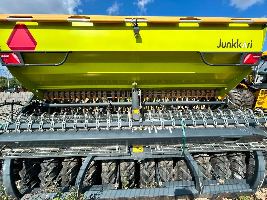 Комбинированная сеялка Junkkari Серия T