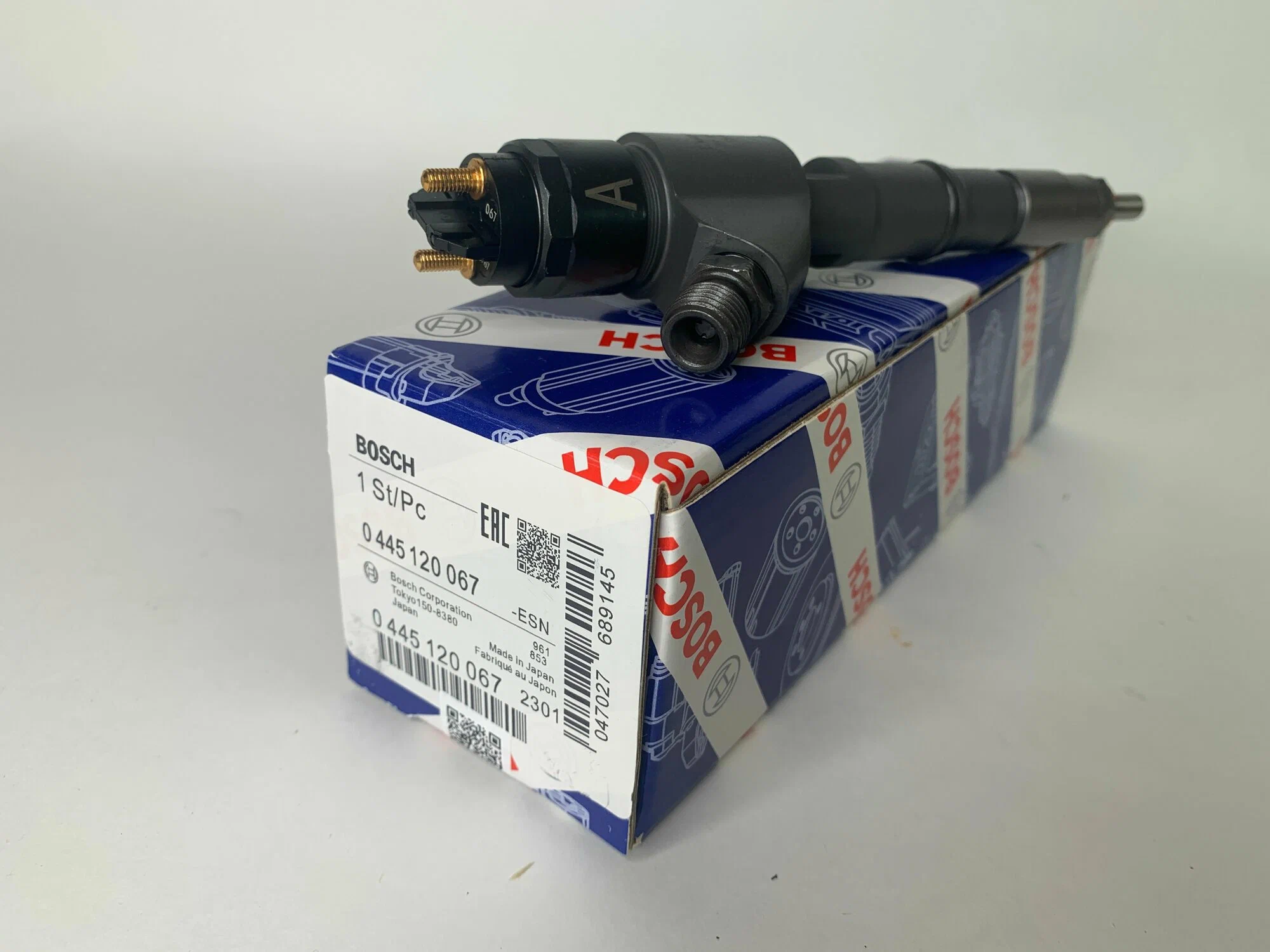 Форсунка топливная 0445120067 BOSCH